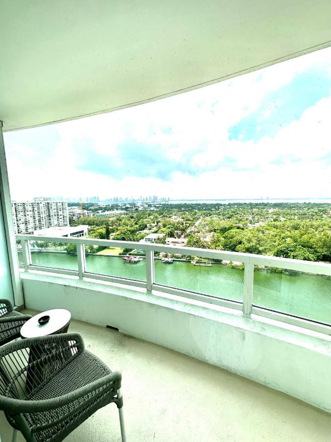 Fontainebleau Miami Beach,Tresor Bagian luar foto