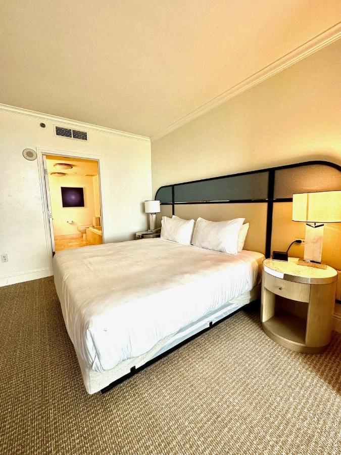 Fontainebleau Miami Beach,Tresor Bagian luar foto